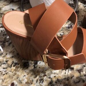 QUPID size 7 - four inch high heel sandals with cross ankle